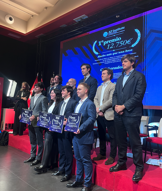 MWCC participa en la entrega de los premios  Concurso Jóvenes Talentos en Asuntos Públicos”